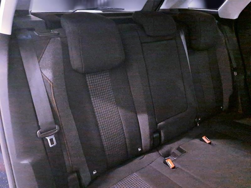 PEUGEOT 3008 BLUEHDI 130 EAT8 SES BUSINESS 5 PORTE SUV