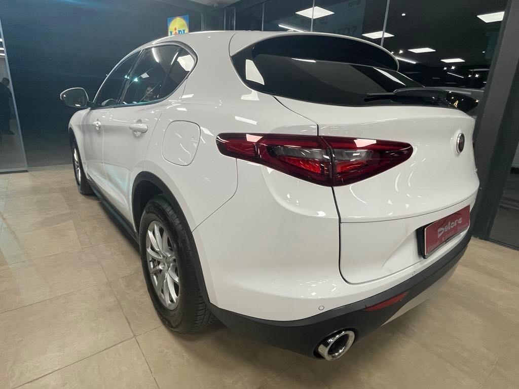 Alfa Romeo Stelvio 2.2 Turbodiesel 160 CV AT8 RWD Business