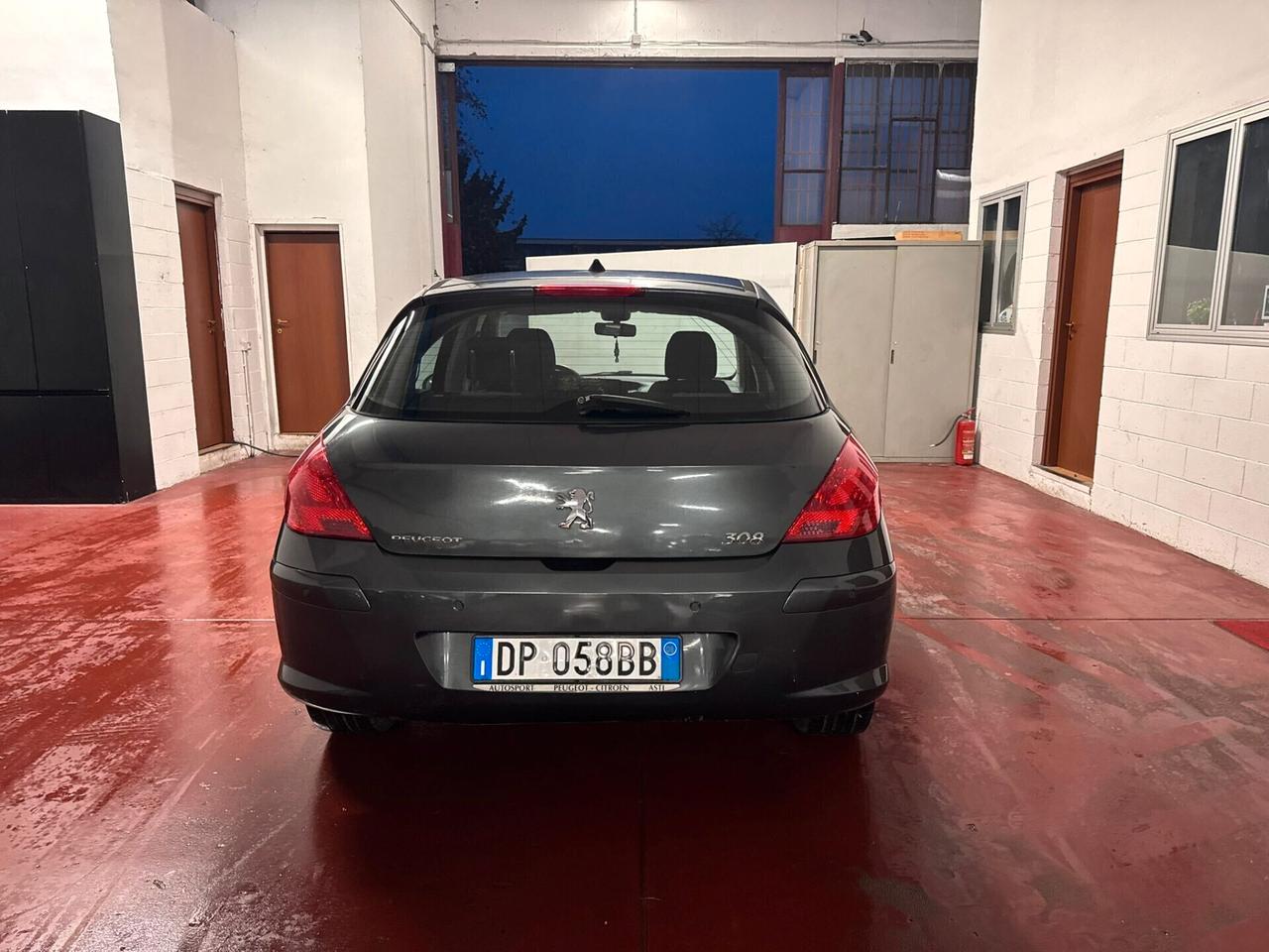 Peugeot 308 1.6 VTi 120CV 5p. Tecno NEOPAT