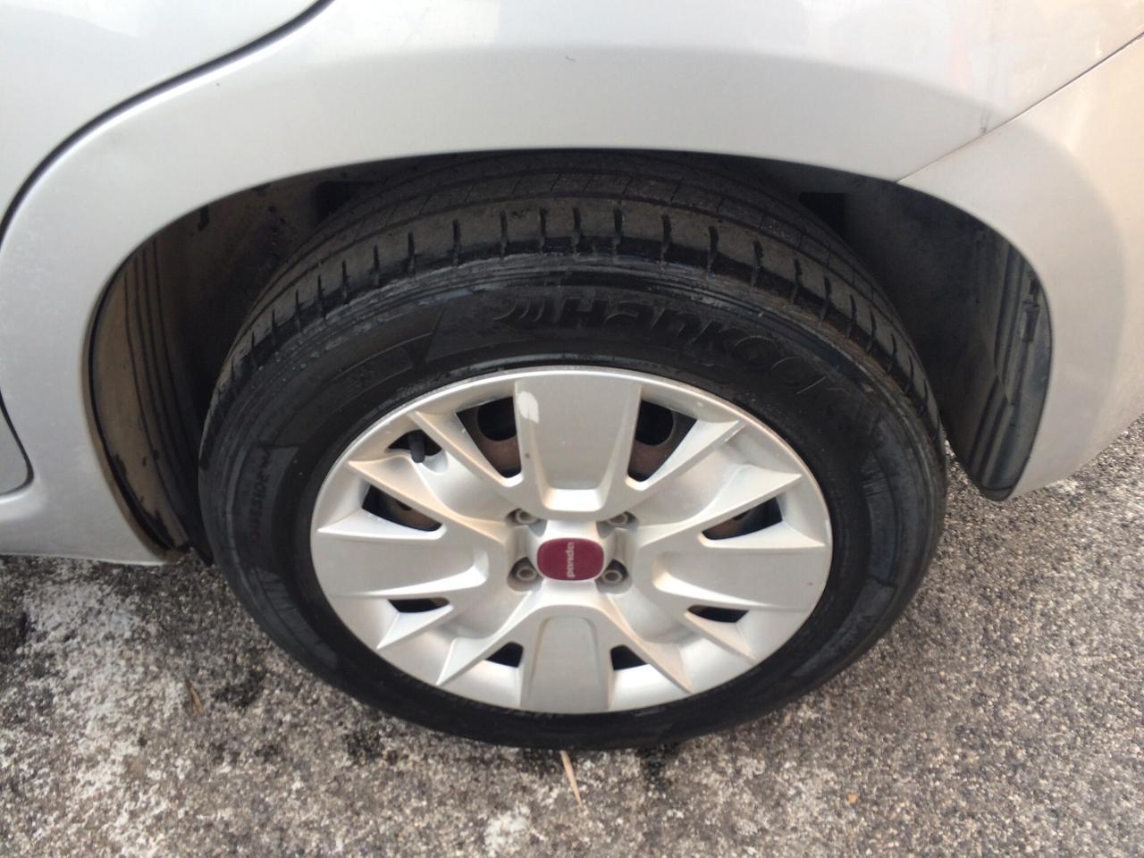 2017 Fiat Panda 1.2 Lounge tagliandata con garanzia !