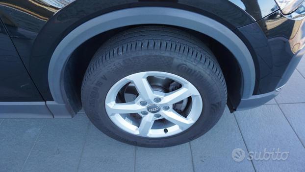 AUDI Q2 30 TDI S tronic Business