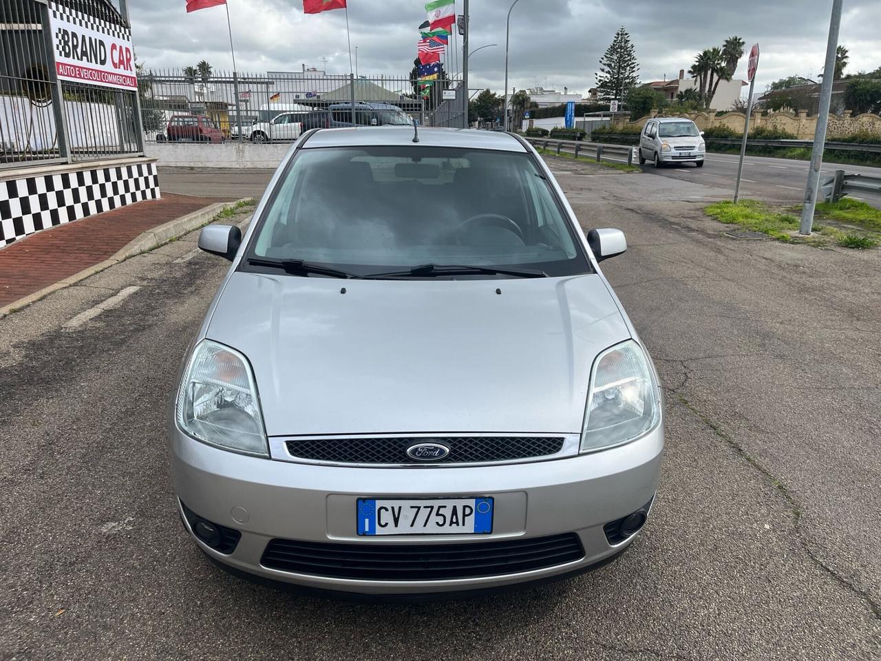 Ford Fiesta 1.6 TDCi 5p. Ghia Unipro 2005