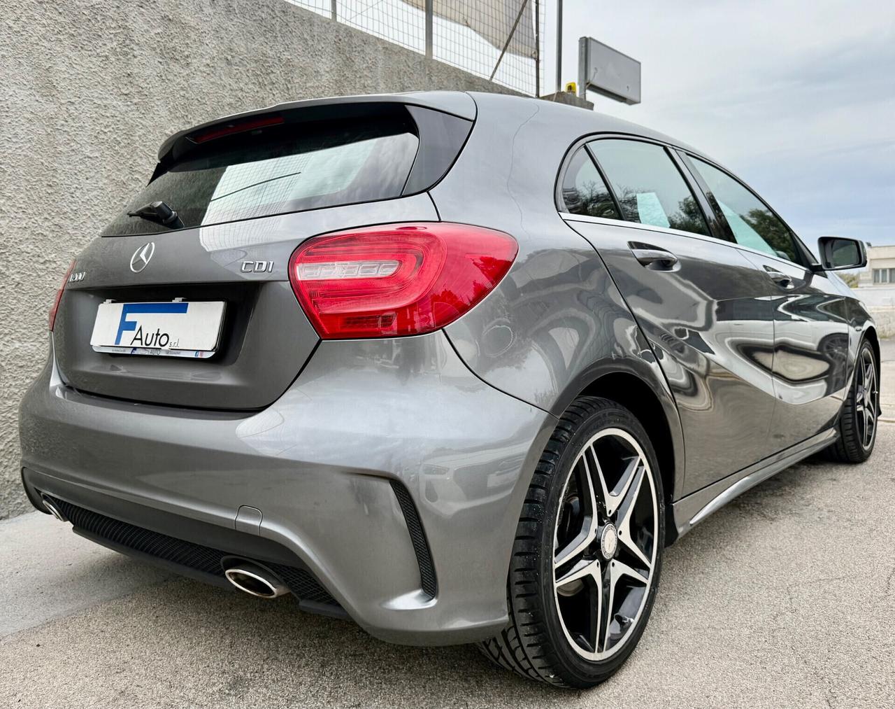 Mercedes-benz A 200 CDI Premium AMG,Xeno Led,interni in pelle e alcantara,ecc.
