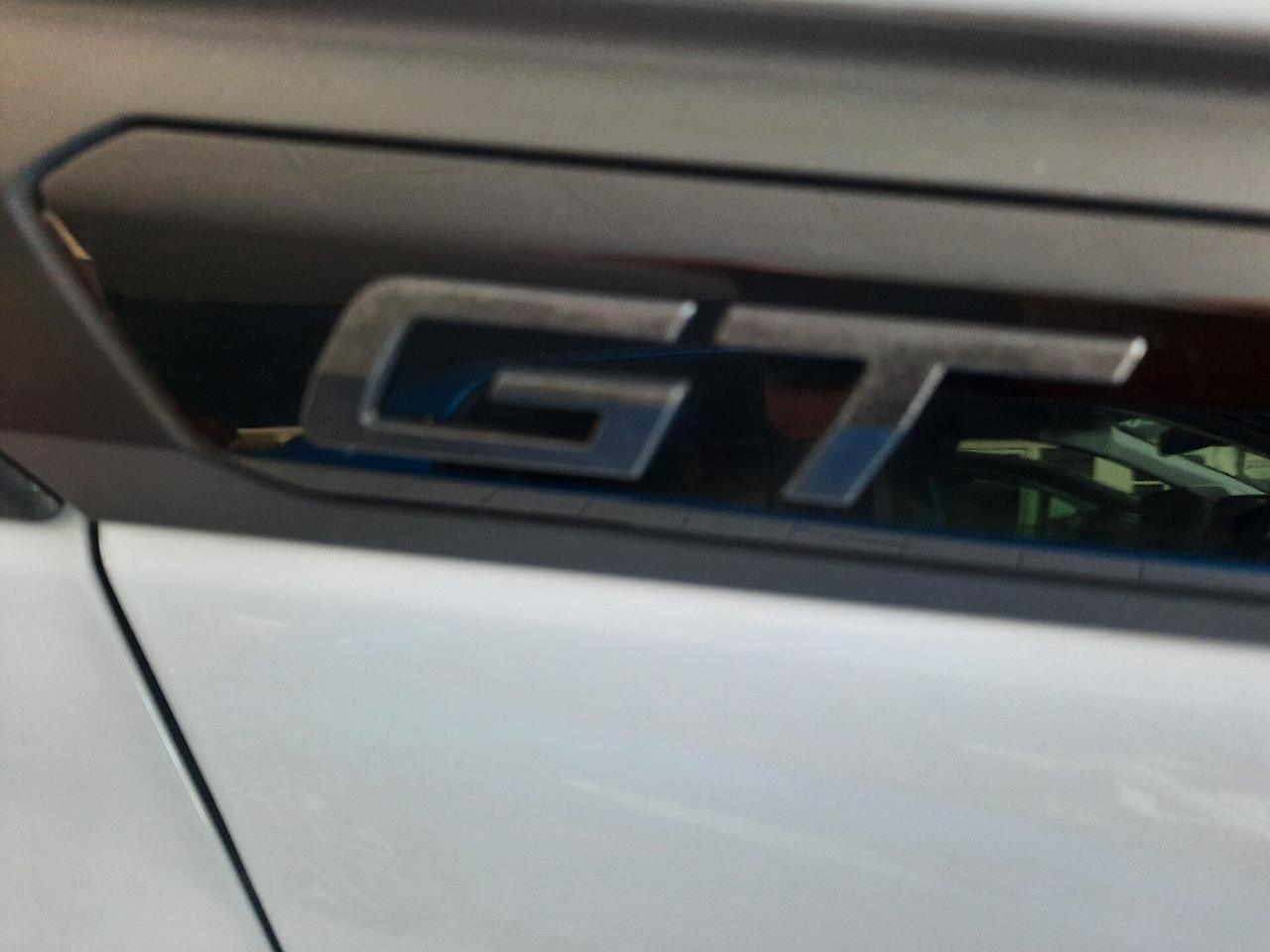 Peugeot 2008 PureTech 130 S&S EAT8 GT