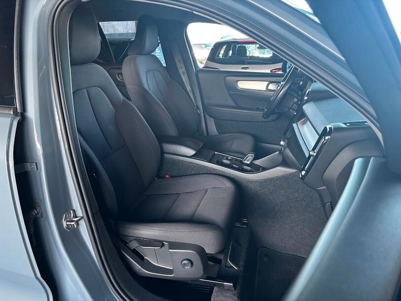 Volvo XC40 B4 AWD Geartronic Momentum Pro
