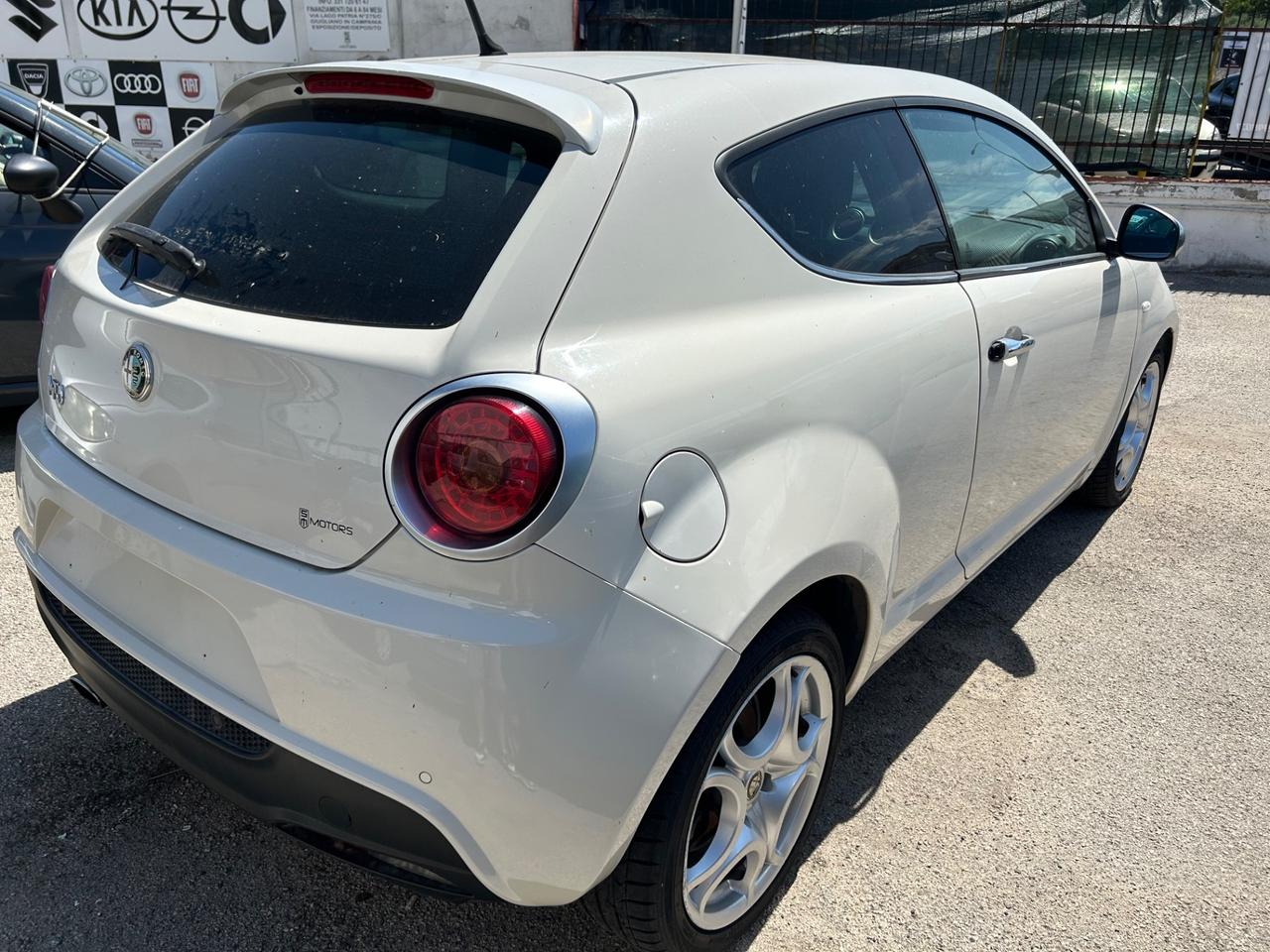 Alfa Romeo MiTo 1.3 JTDm-2 95 CV S&S Distinctive Sport Pack
