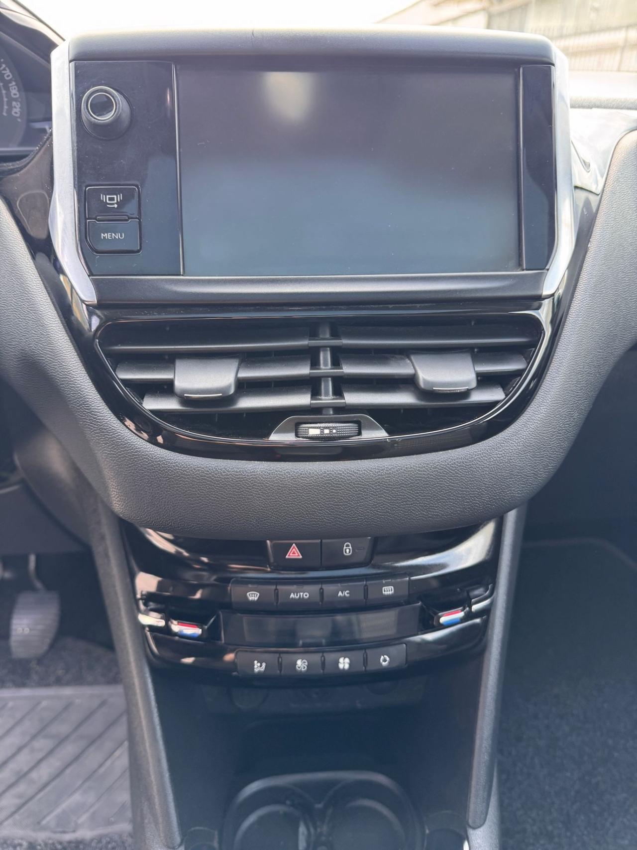 Peugeot 208 1.4 HDi Allure AUTO IN CONTOVENDITA