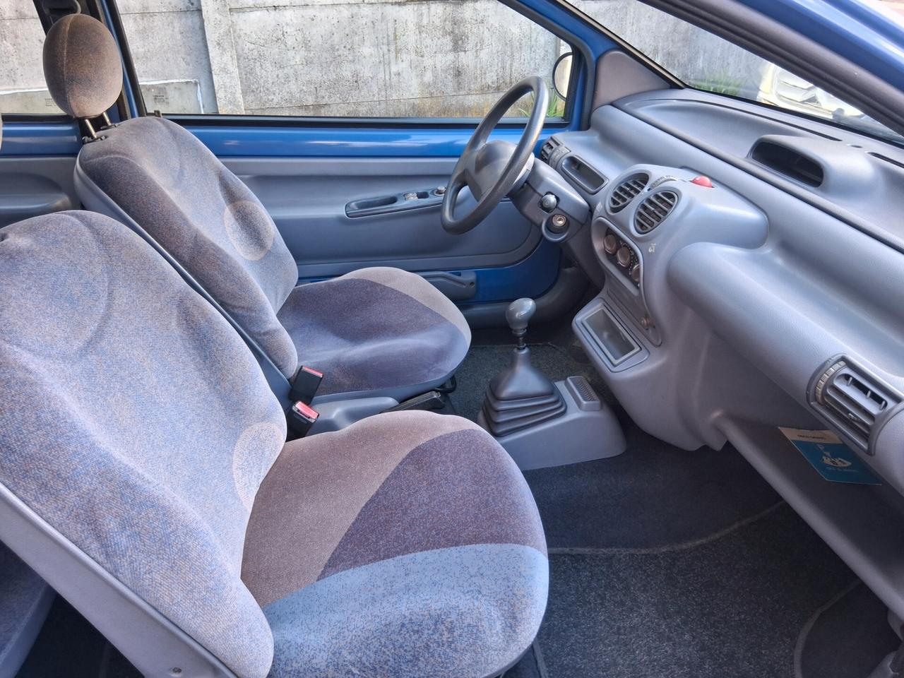 Renault Twingo 1.2i Cat E