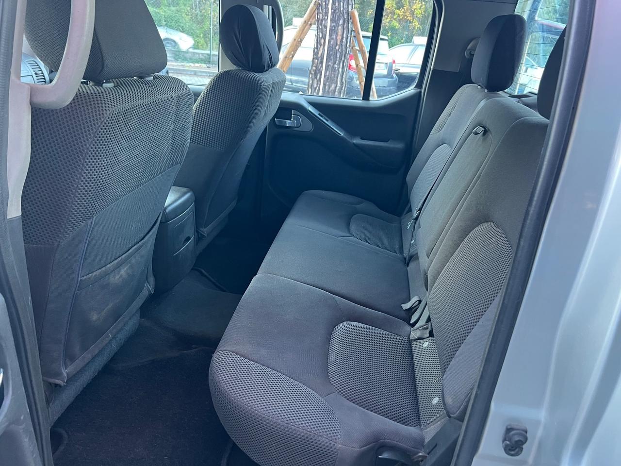 Nissan Navara 2.5 dCi 4x4 doppia cabina