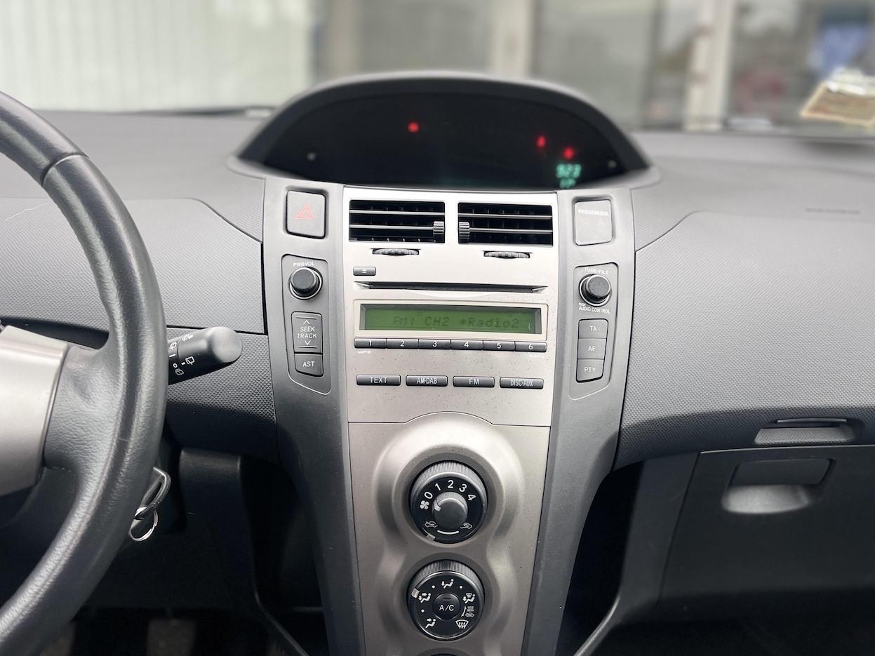 Toyota Yaris 1.3 Benzina 100CV Neo. - 2009