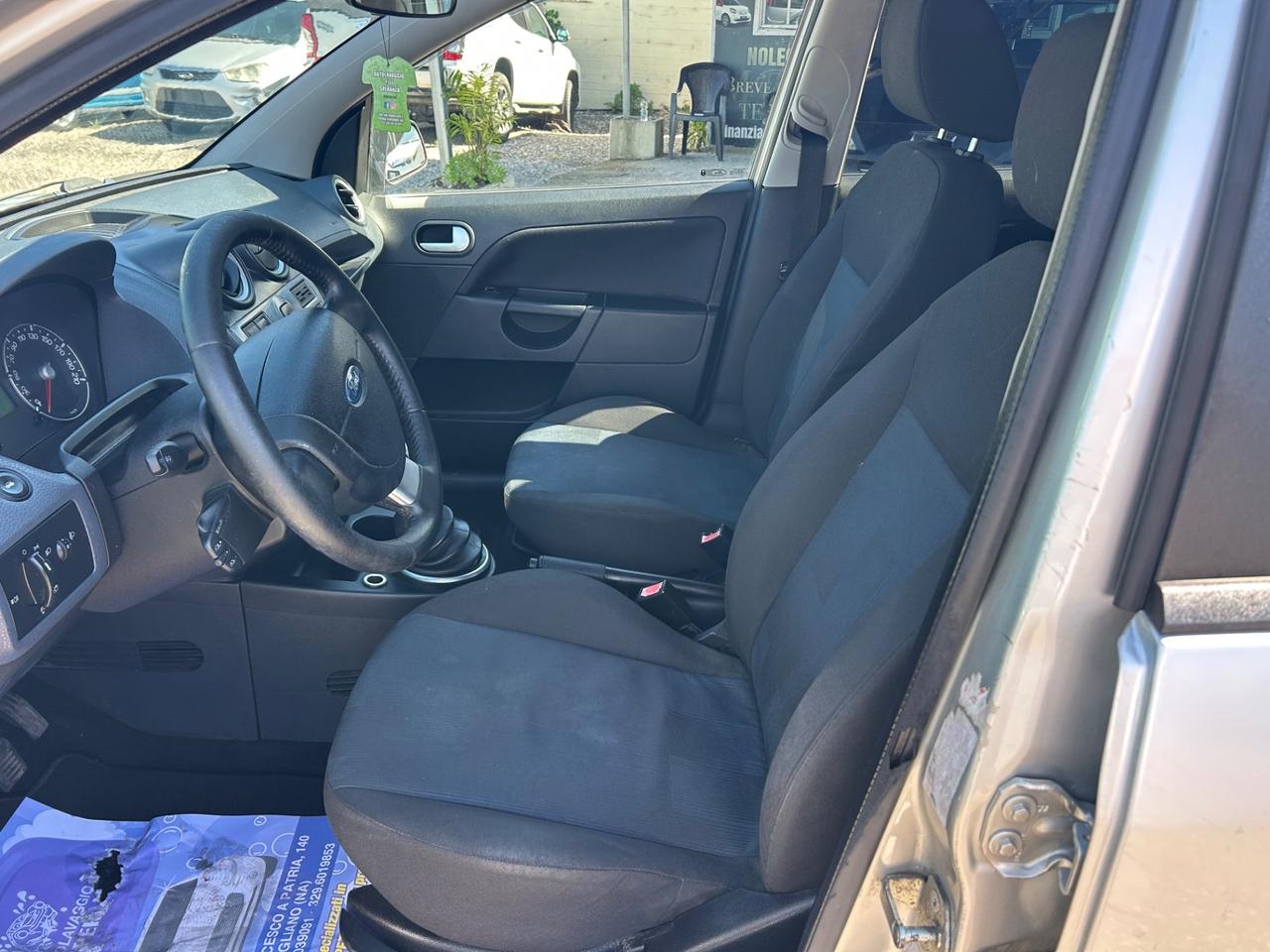 Ford Fiesta 1.4 TDCi 5p. Ghia