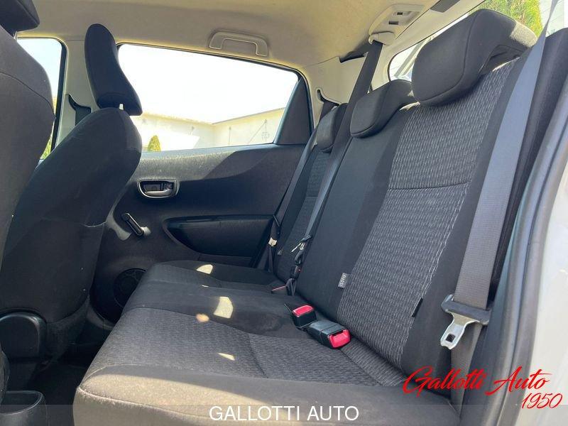 Toyota Yaris 1.0 Lounge