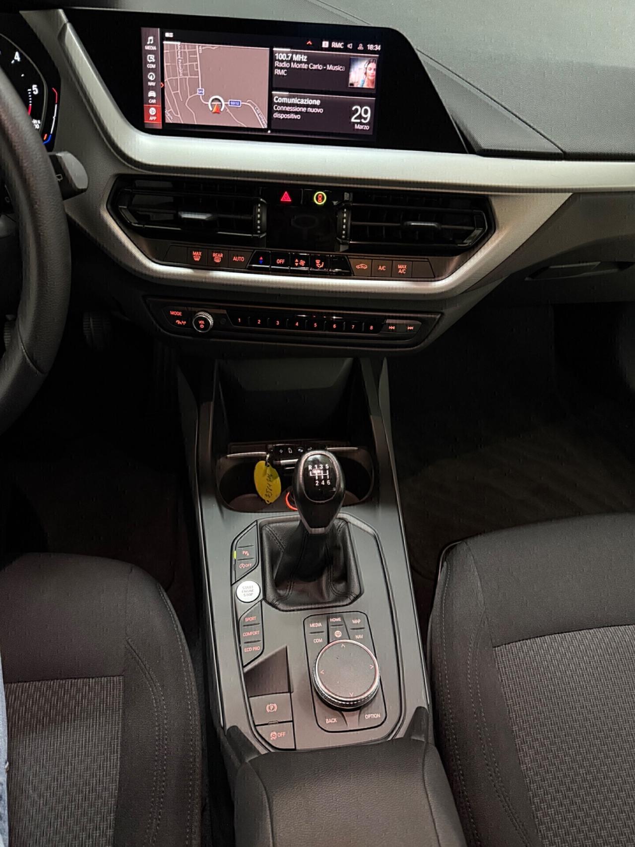 Bmw 116 116d 5p. Business Advantage