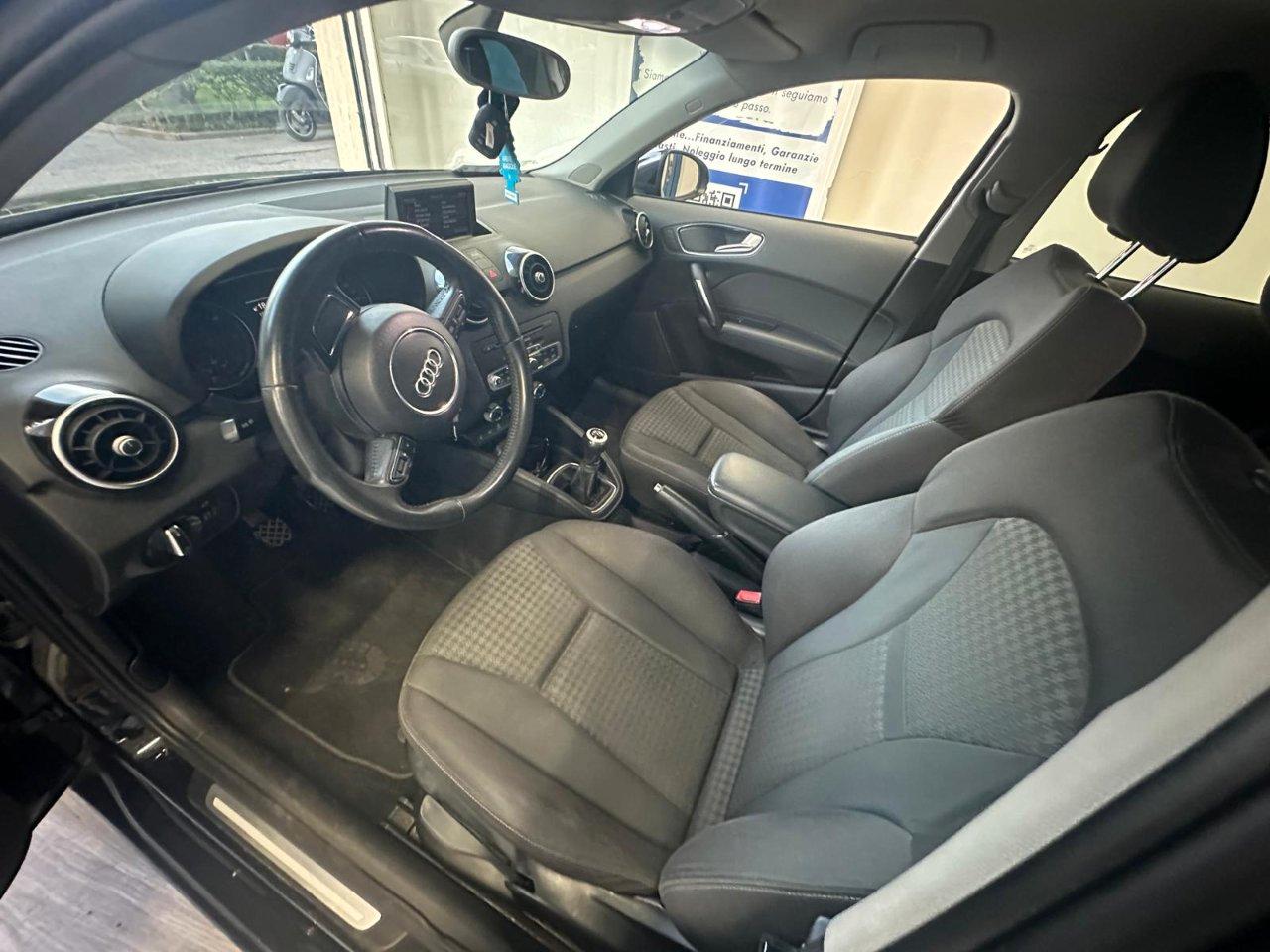 Audi A1 Sportback 1.6 tdi S Line Edition 90cv