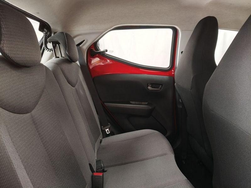 Toyota Aygo Connect 1.0 VVT-i 72 CV 5 porte x-play