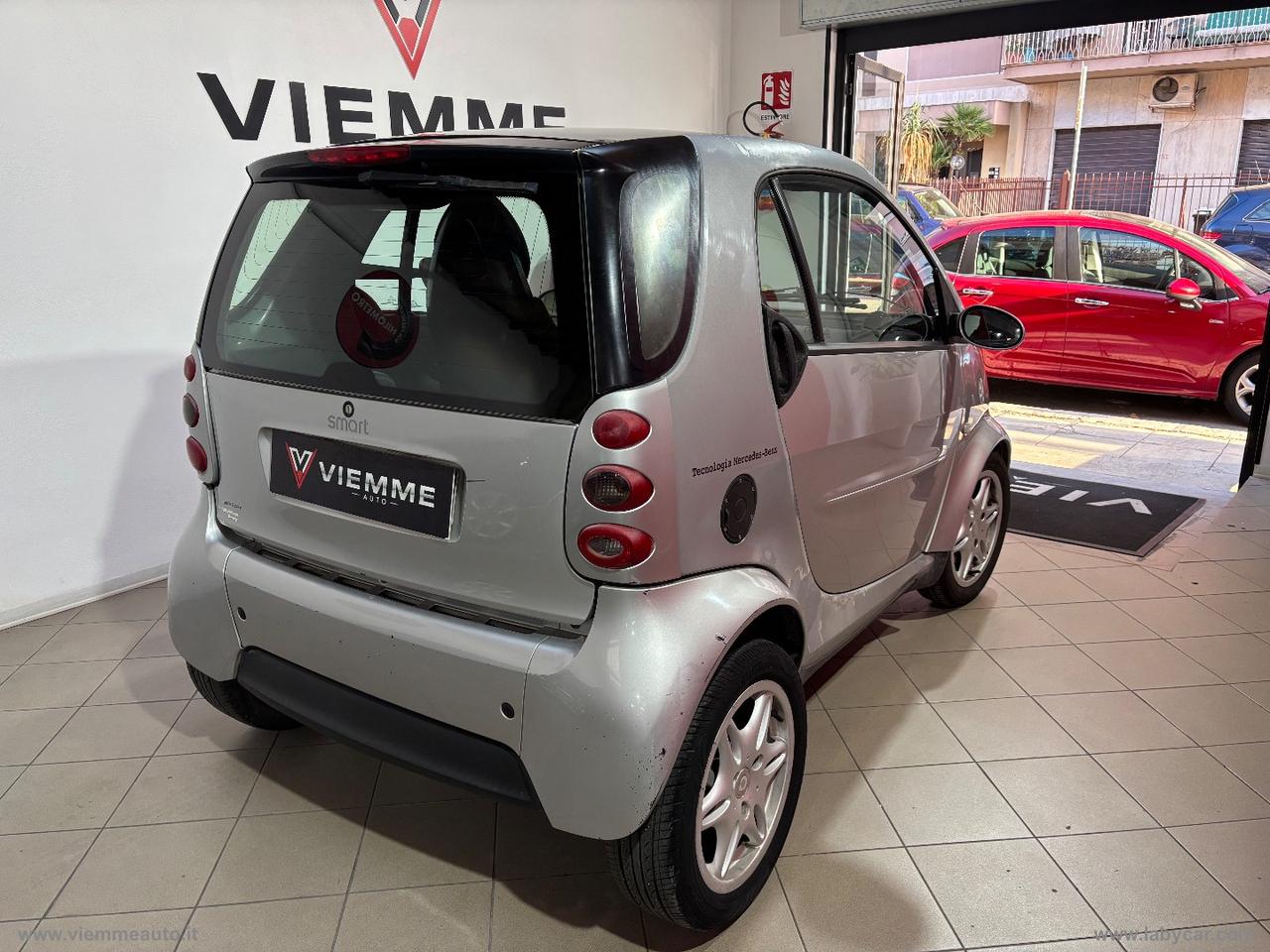 SMART smart & passion