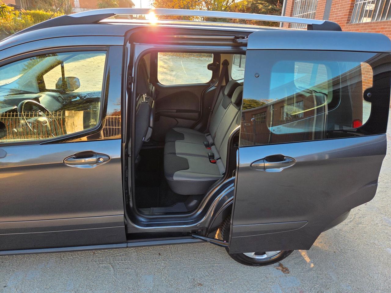 Ford Tourneo Courier 1.5 TDCI 75 CV Trend Euro6d 5 posti