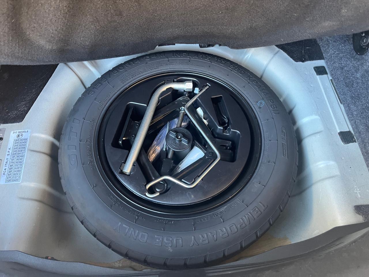Lancia Ypsilon 1.0 Hybrid Gold 5 Posti