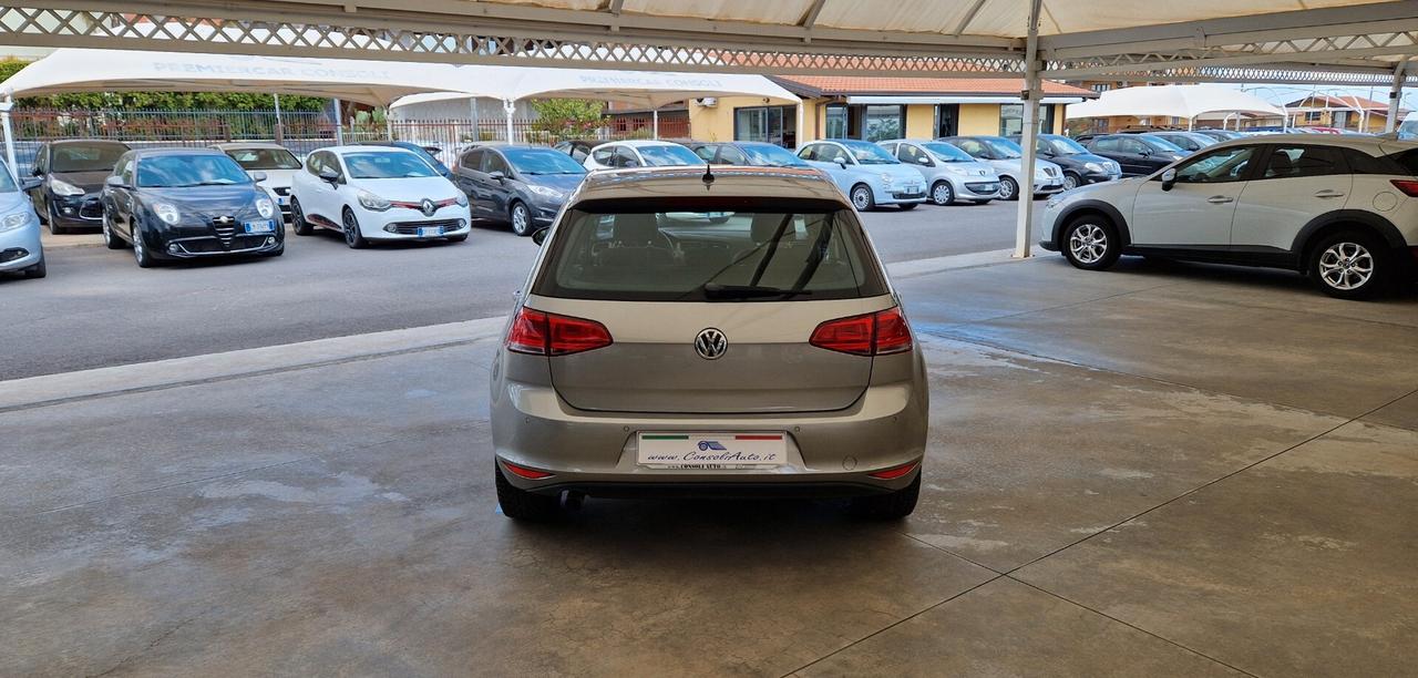 Volkswagen Golf 7 1.6 TDi 105cv HighLine