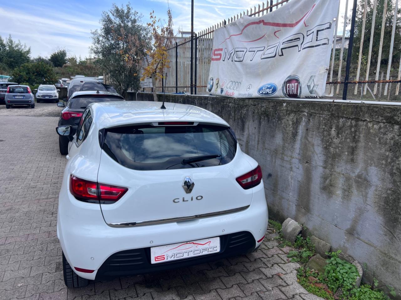 Renault Clio dCi 8V 75 CV 5 porte Moschino Life