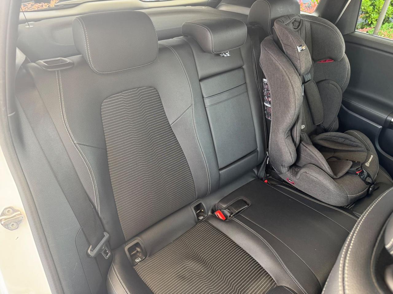 Mercedes-Benz B 180 Sport Plus B 180 D