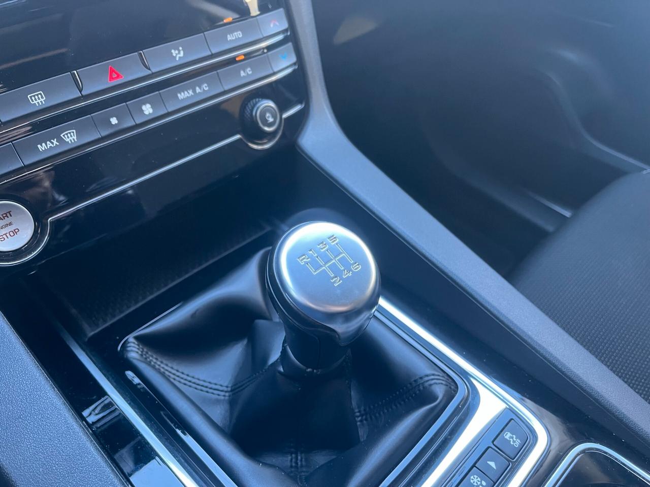 Jaguar F-Pace 2.0 D 180 CV AWD R-Sport