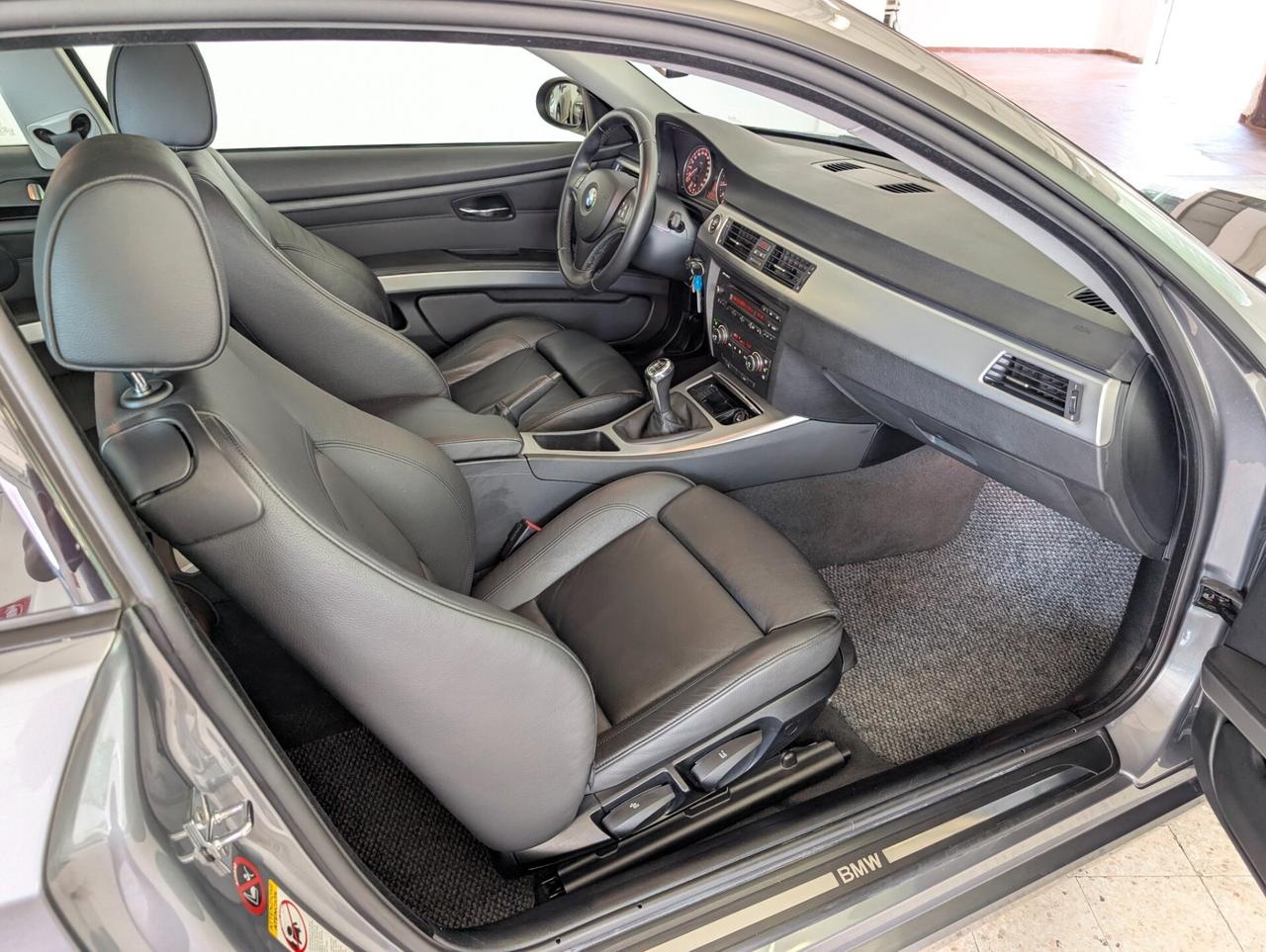 Bmw 320i cat Attiva