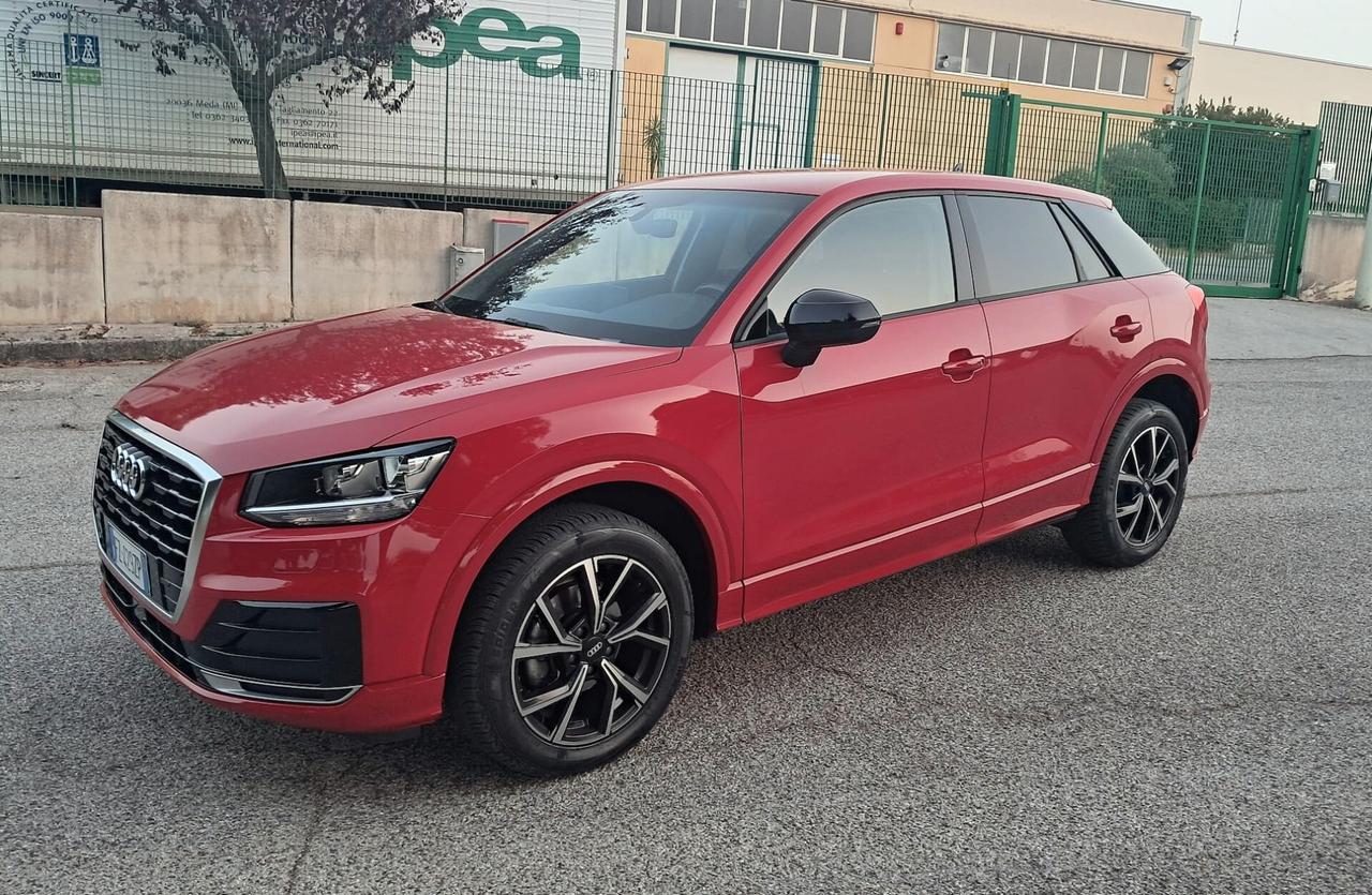 Audi Q2 35 TDI quattro S tronic Admired