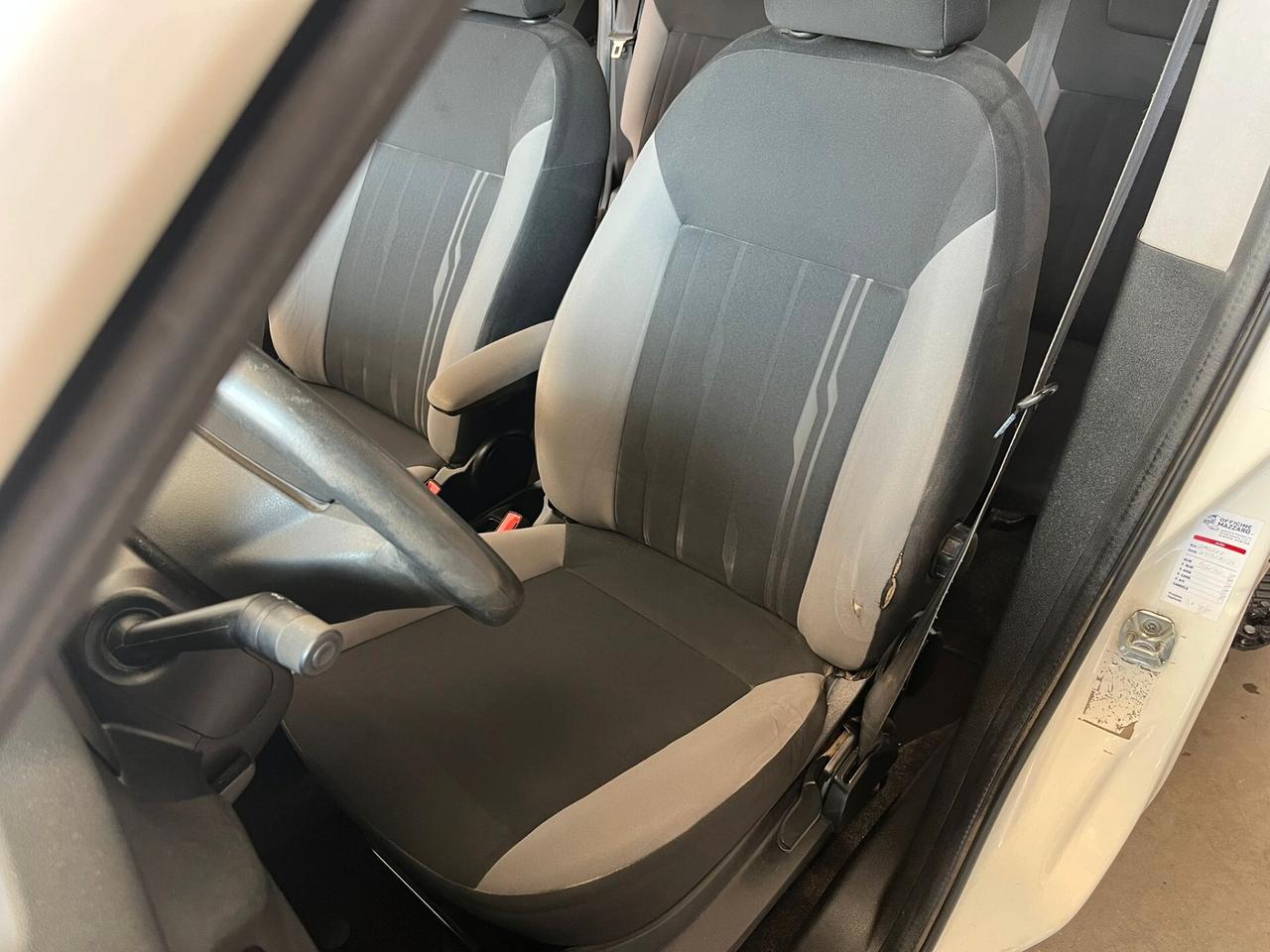 Fiat Doblo 5 POSTI AUTOCARRO