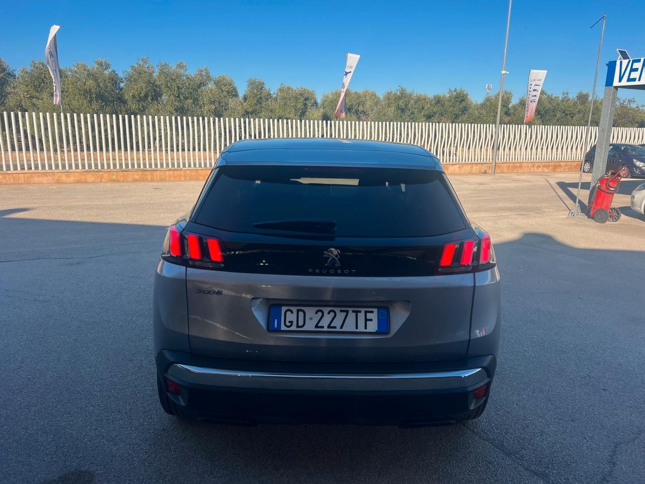 Peugeot 3008 BlueHDi 130 S&S EAT8 Business