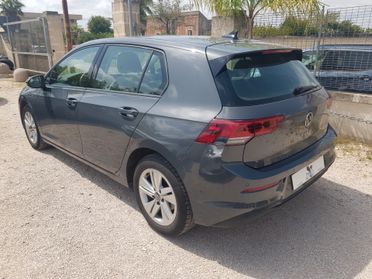 Volkswagen Golf VIII 2.0 TDI Life 115cv Navy Led Sensori a/p Cruise
