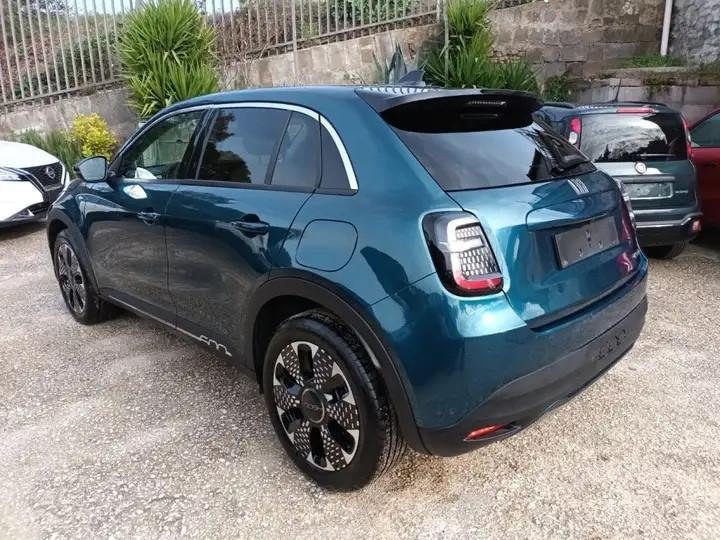 Fiat 600 Hybrid 110 CV DCT MHEV La Prima