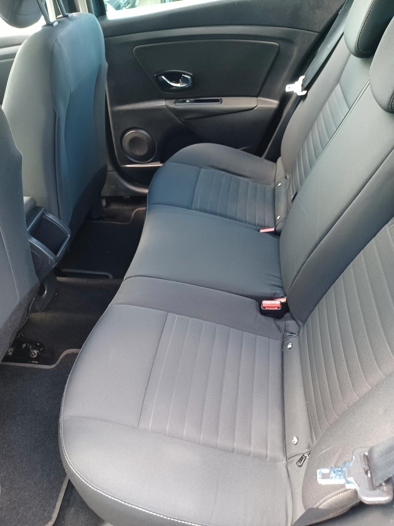 Renault Mégane 1.5 dCi SporTour Limited 2016