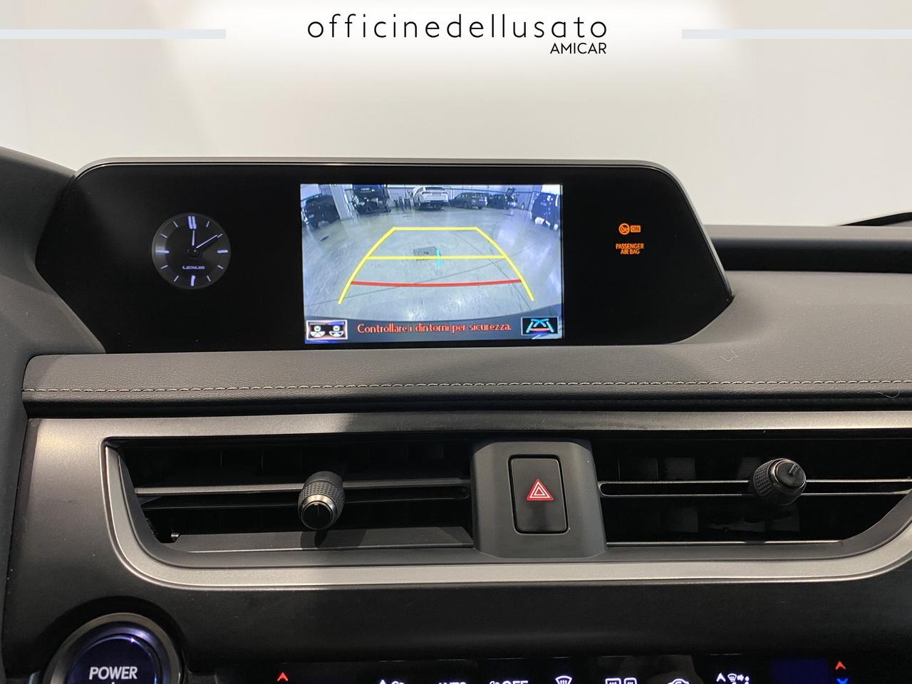 Lexus UX 250 2.0 hybrid midnight 2wd