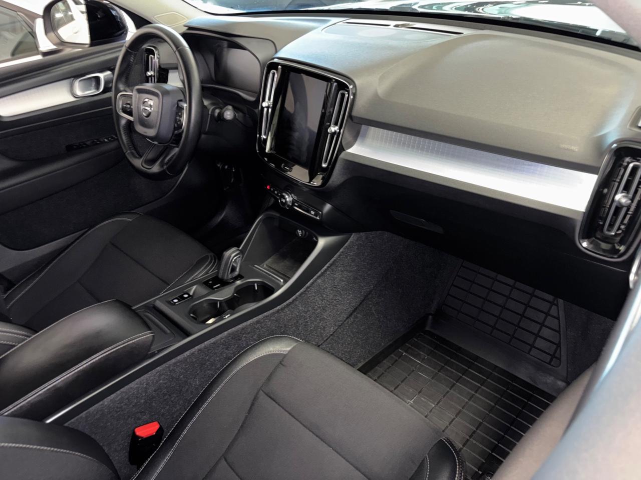 Volvo XC40 D3 GEARTRONIC AUT. Momentum Pro