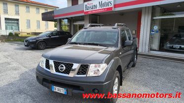 NISSAN Navara 2.5 dCi 4 porte Double Cab SE