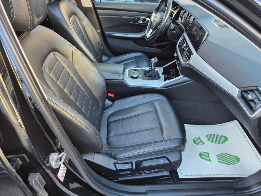 Bmw 320D 190CV BERLINA LED TETTO APRIBILE