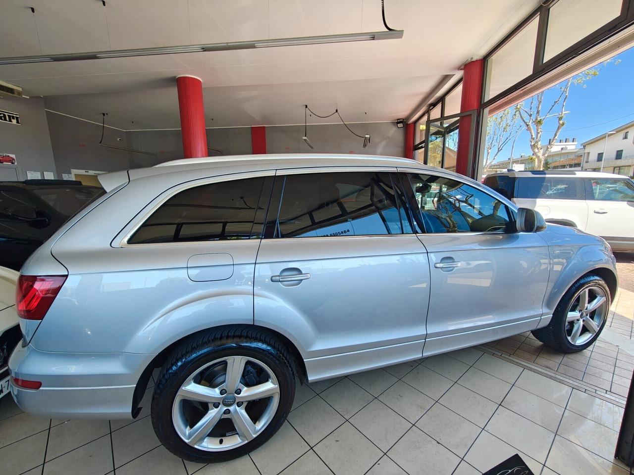 Audi Q7 3.0 TDI 240 CV quattro S-LINE GANCIO TRAINO UNIPRO