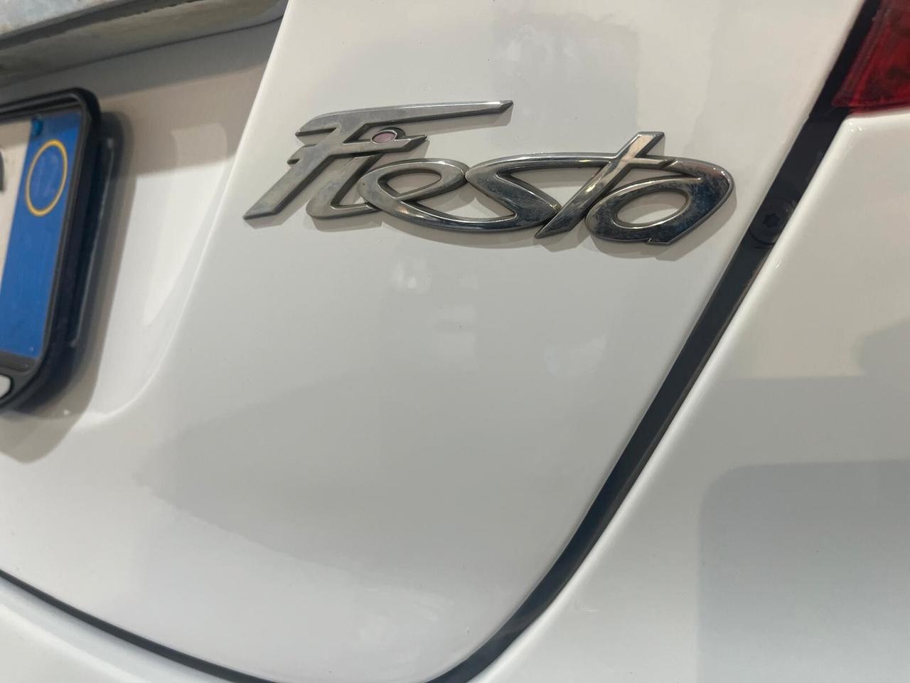 FORD FIESTA 1.2 60CV TITANIUM *UNICOPRO* *2012*