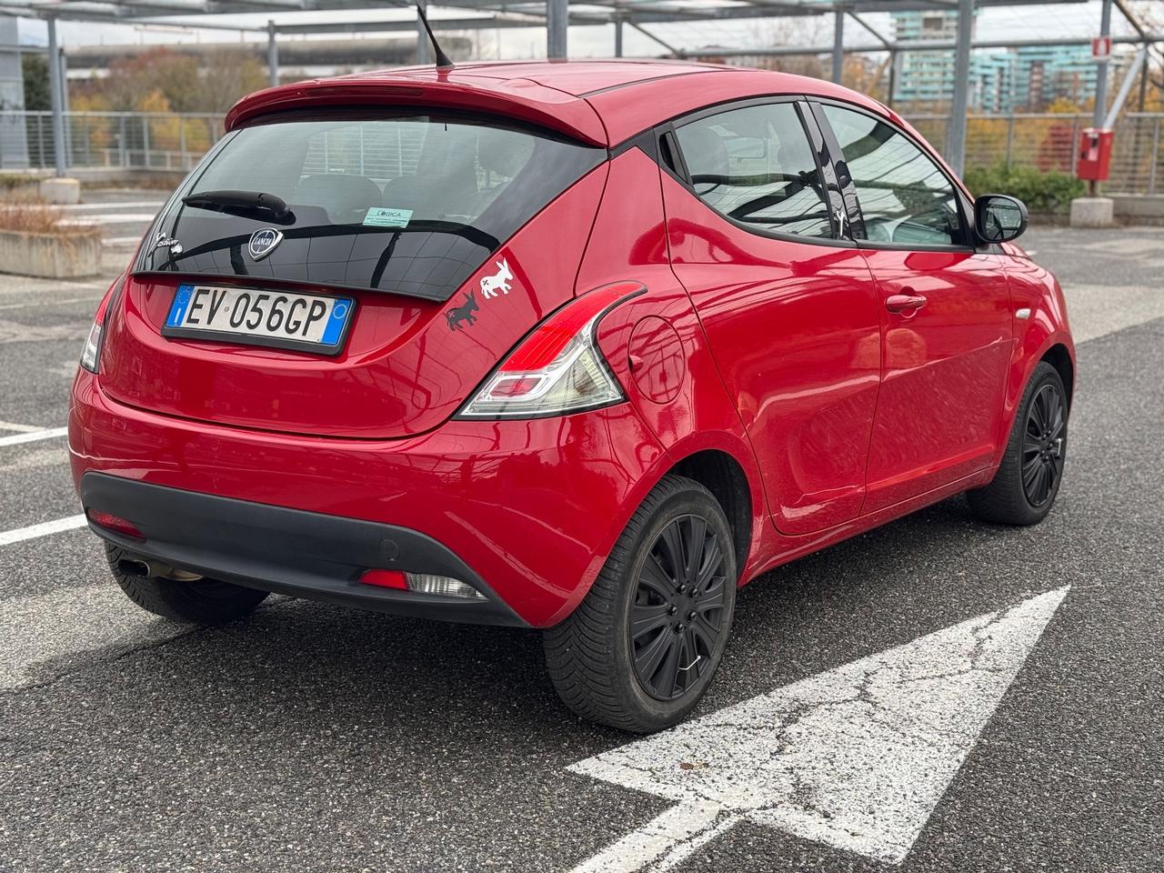 Lancia Ypsilon 1.2 69 CV 5 porte GPL Ecochic Gold