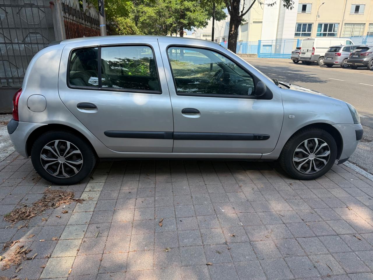 Renault Clio 1.2 16V 5 porte Confort