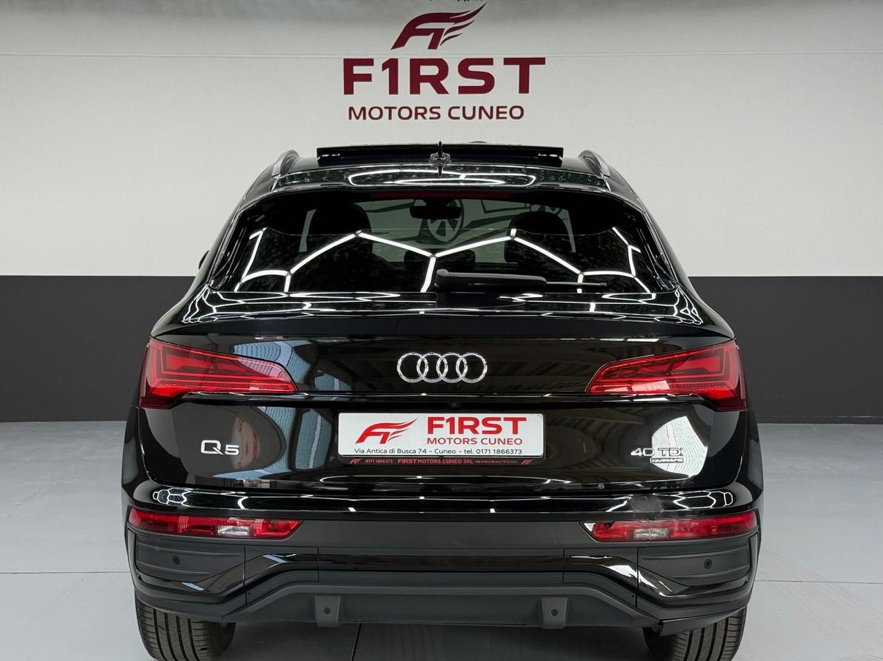 Audi Q5 SPB 40 TDI quattro S tronic Identity Black