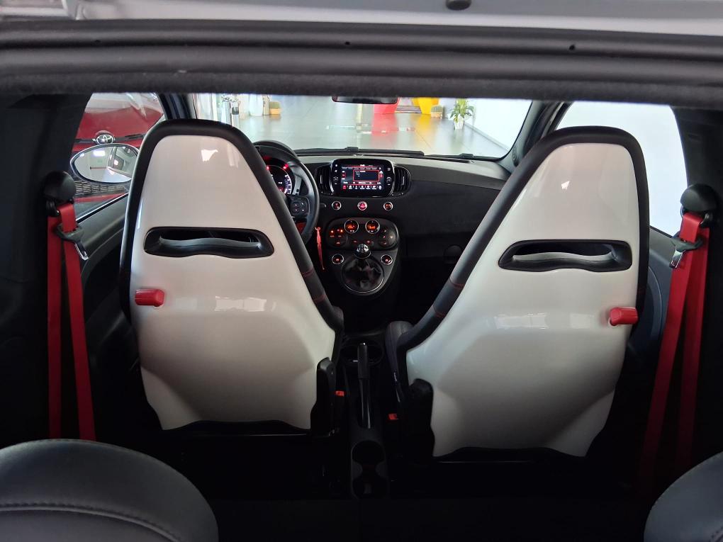 ABARTH 695 1.4 TURBO T-JET ESSEESSE 180 CV