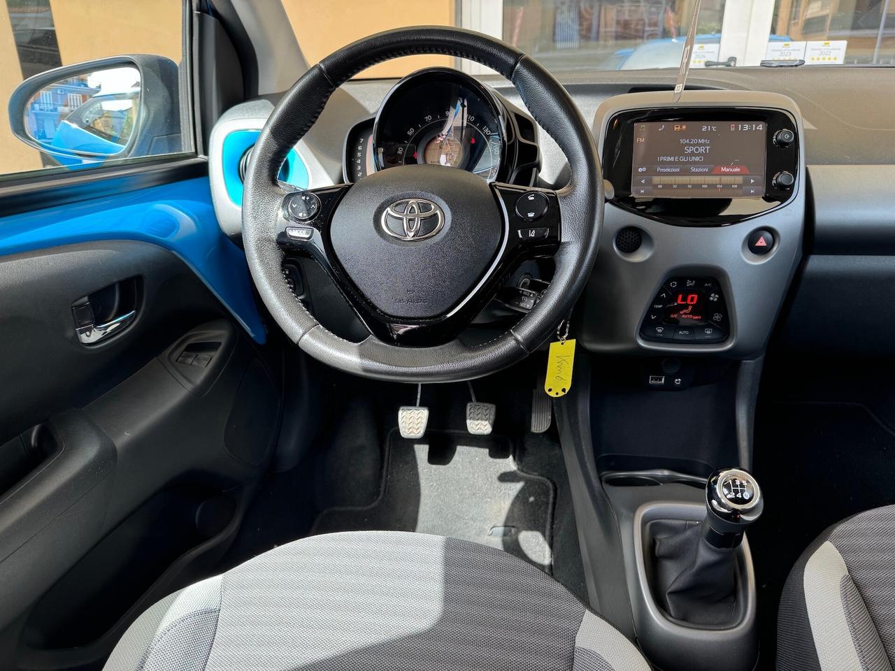 Toyota Aygo 1.0 VVT-i 72 CV 5 porte x-trend