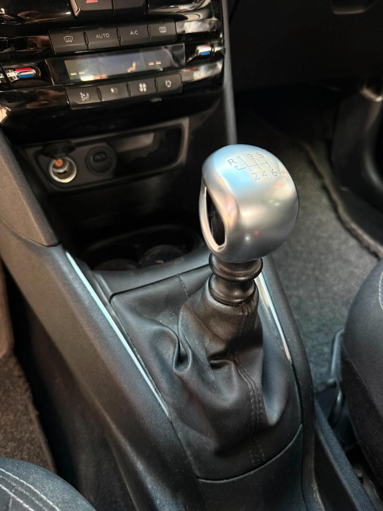 Peugeot 208 PureTech Turbo 110 S&S 5 porte GT Line