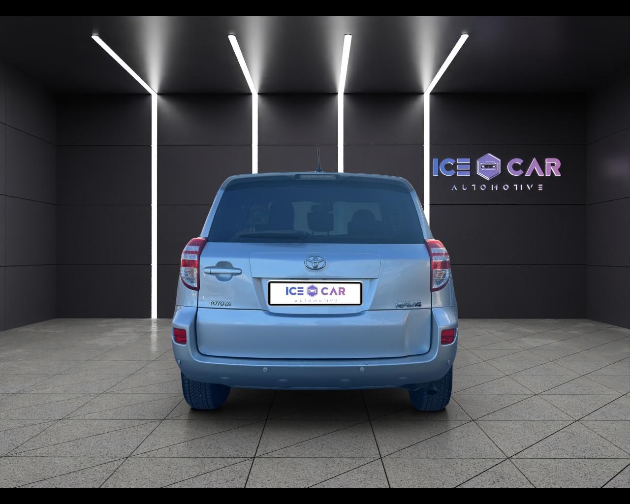 TOYOTA RAV4 Crossover 2.2 D-4D 150 CV DPF Exclusive