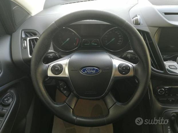 FORD Kuga 2.0 TDCI 150 CV S&S 4WD Powershift Tit