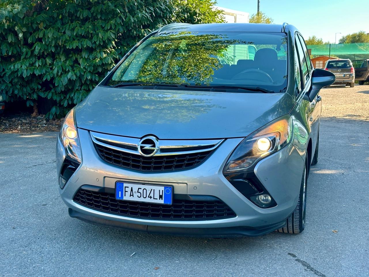 Opel Zafira Tourer 1.6 Turbo soli 115000 km 7 posti