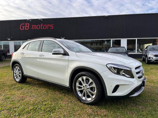 MERCEDES-BENZ GLA 180 d Executive UNIPRO - PDC - BT - CLIMA - 17