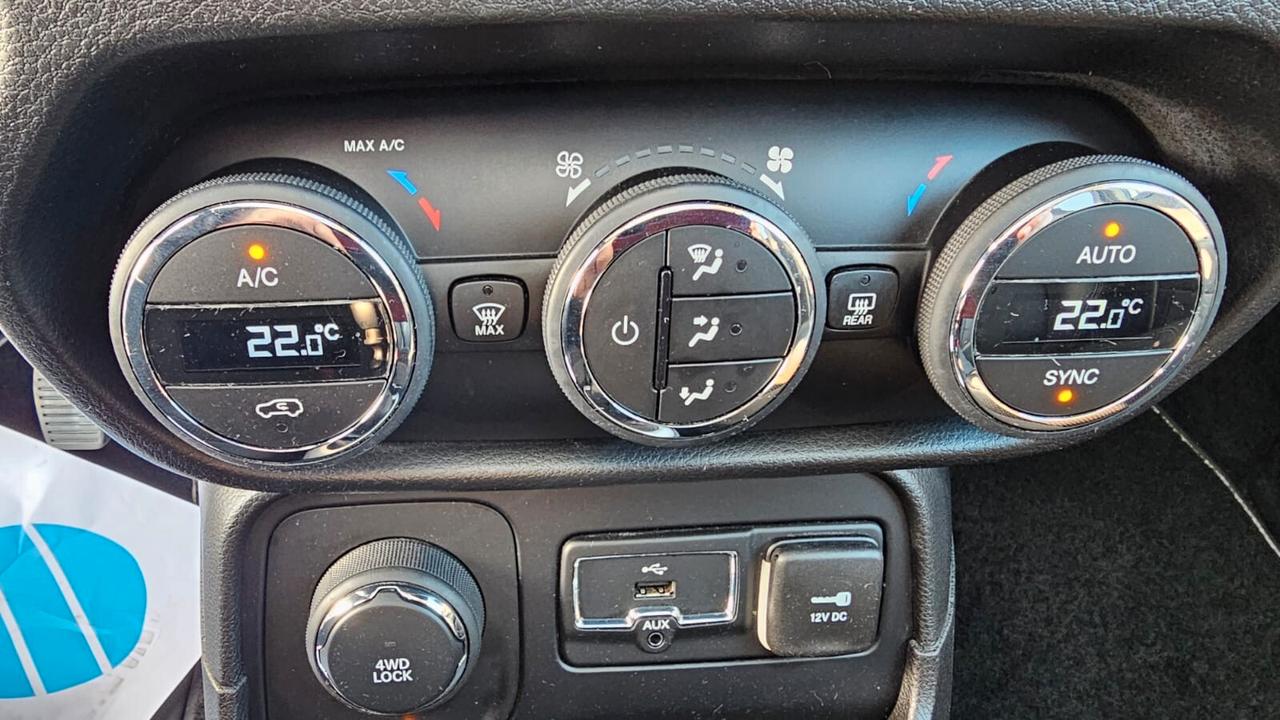 Jeep Renegade 2.0 Mjt 140CV 4WD Active Drive Limited + tetto apribile panoramico